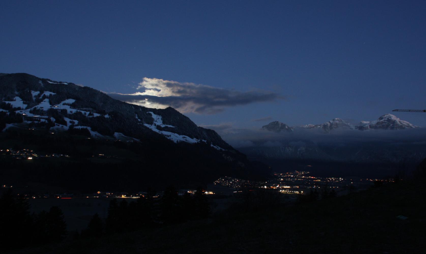 Austritt hinter der Wolke