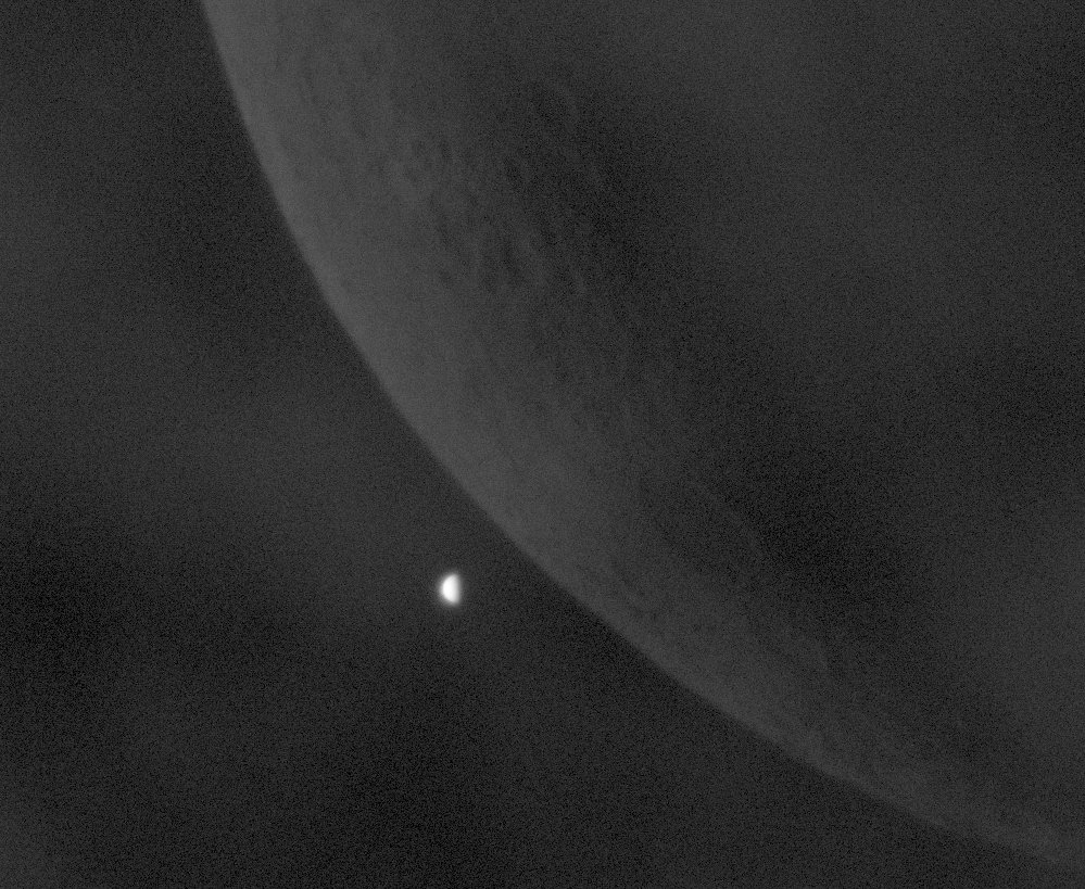 Venus und Mondsichel kurz vor dem Eintritt