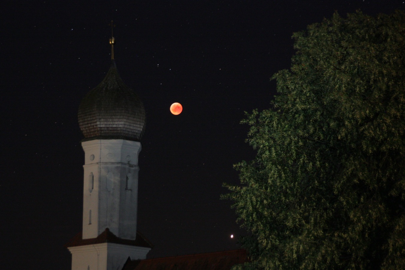 Mond und Mars neben St. Colomann