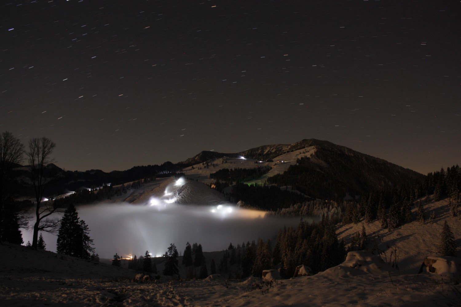 Berg, Sterne, Nebel