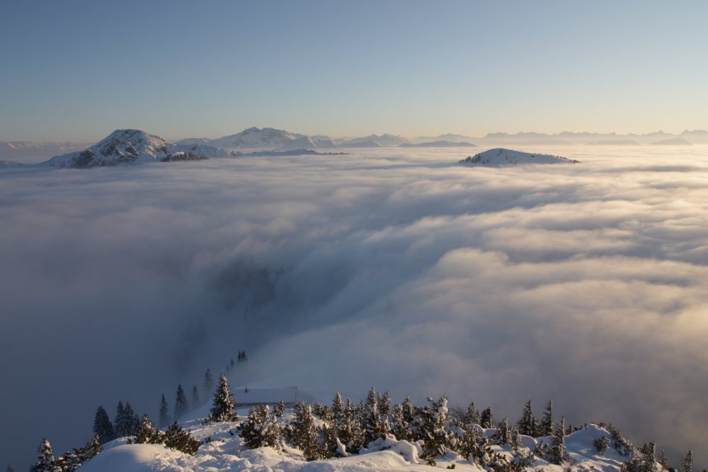 Wolken ber dem Wallbergsattel