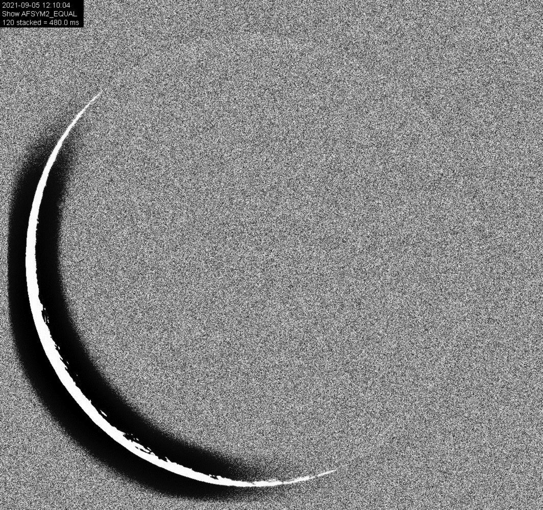 Old crescent on 5. September