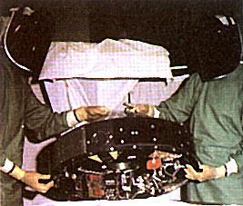 Pioneer 1 wird zusammengebaut - (c) NASA